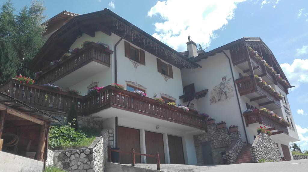 Garni Astor Hotel Arabba Exterior foto