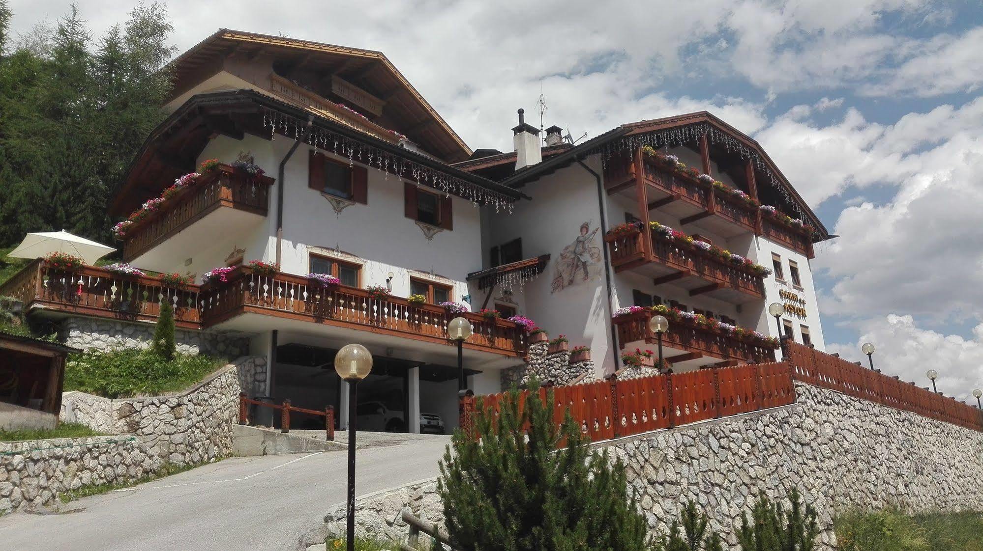 Garni Astor Hotel Arabba Exterior foto