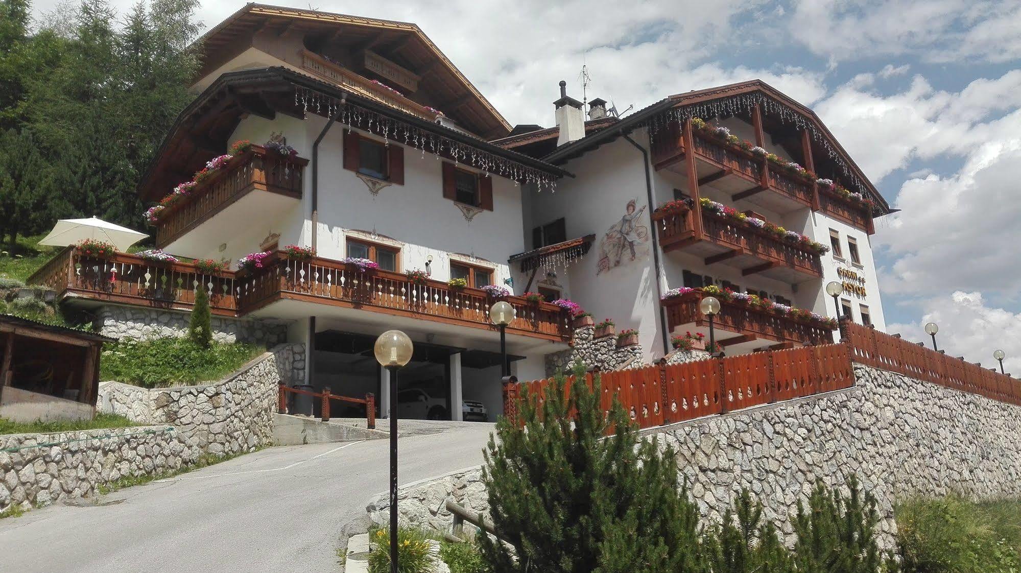 Garni Astor Hotel Arabba Exterior foto